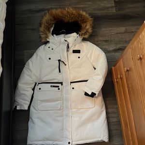 Women’s Canada Weather Gear Parka